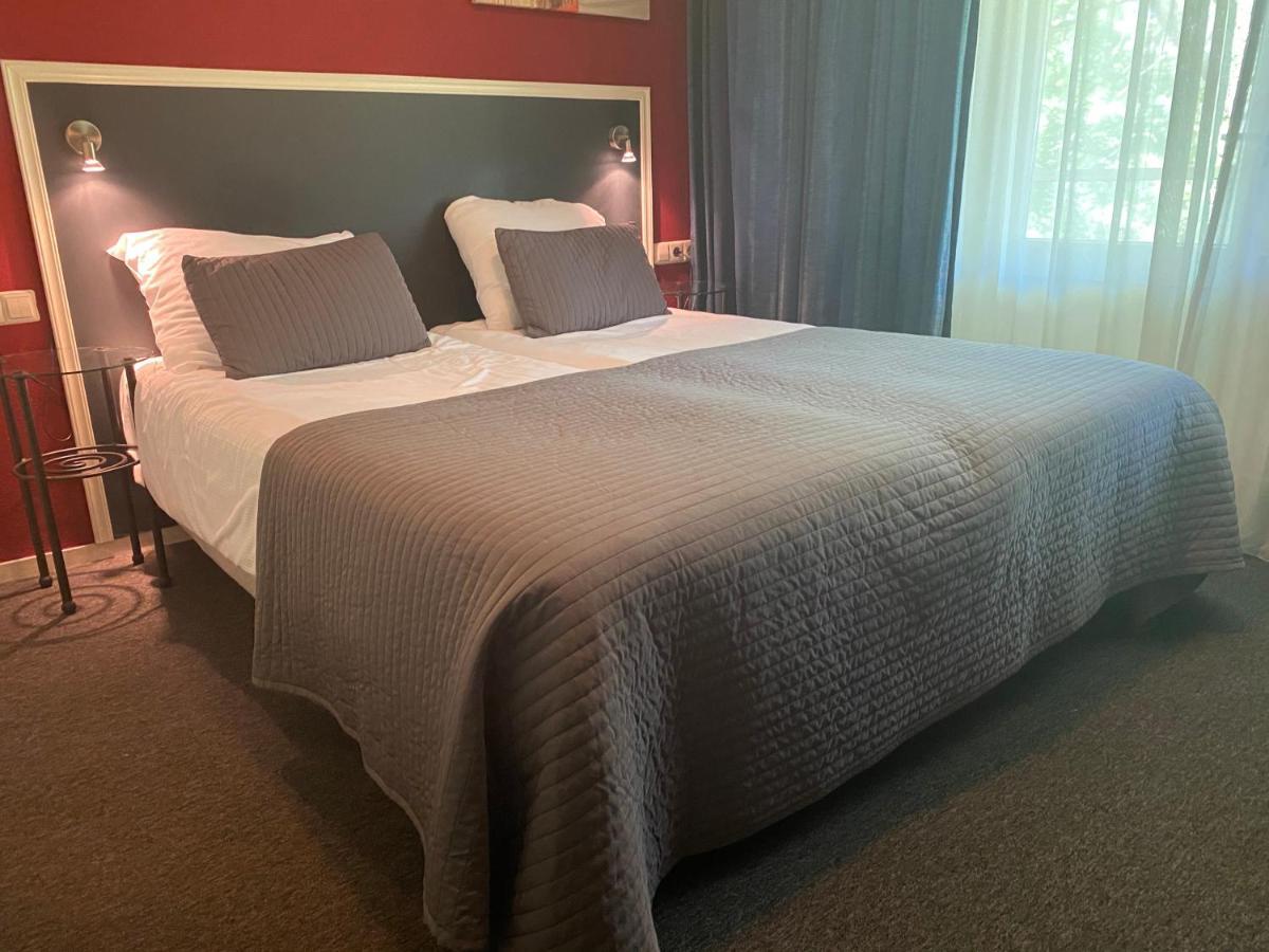 Fletcher Strandhotel Hotel 3*
